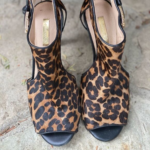 Animal print heels - Picture 3 of 7